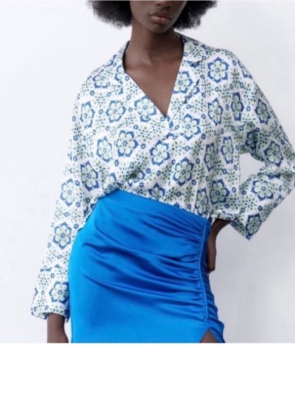 Zara “Flowing” Floral Satin Blouse Small